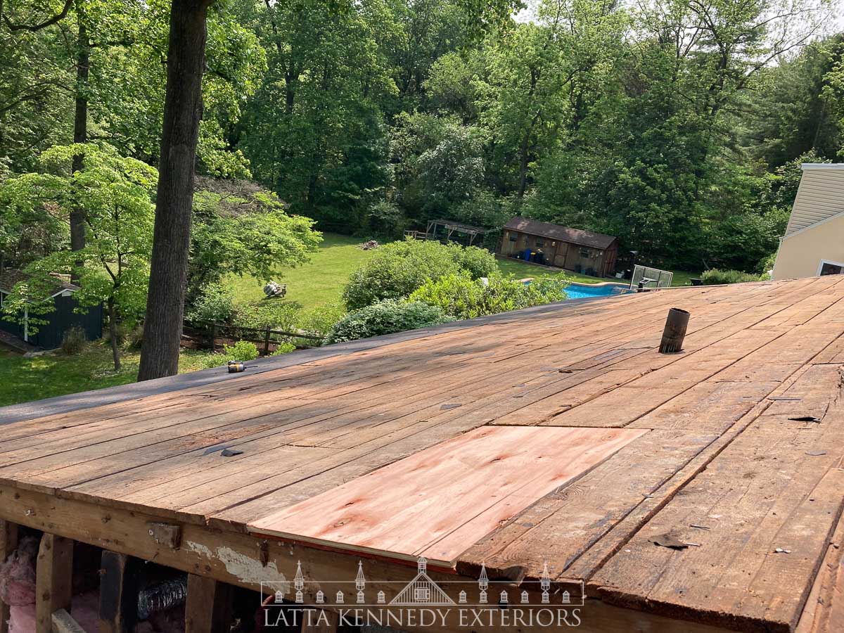 Replacement of problematic, deteriorated sheathing on main home. Replaced with new ½" Sheathing. 